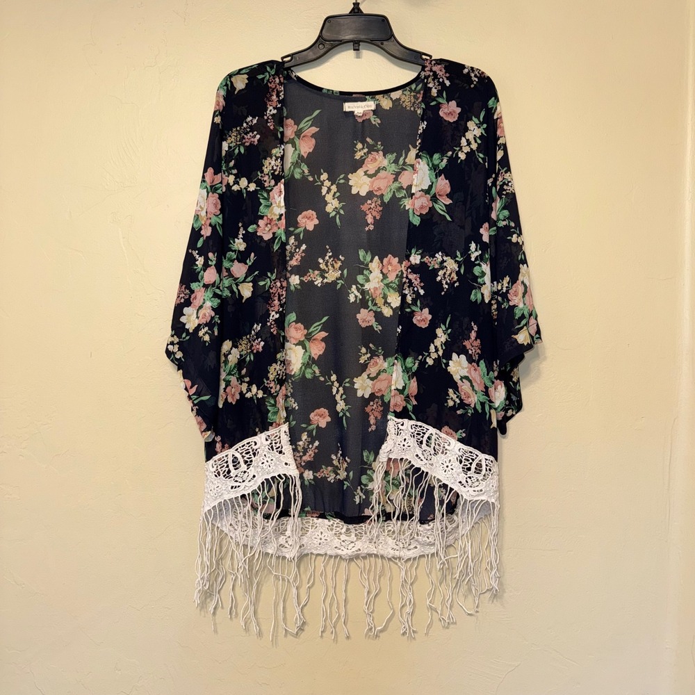 Rachael & Chloe Floral Kimono Black‎ Pink White Crochet Fringe Boho Bohemian Med